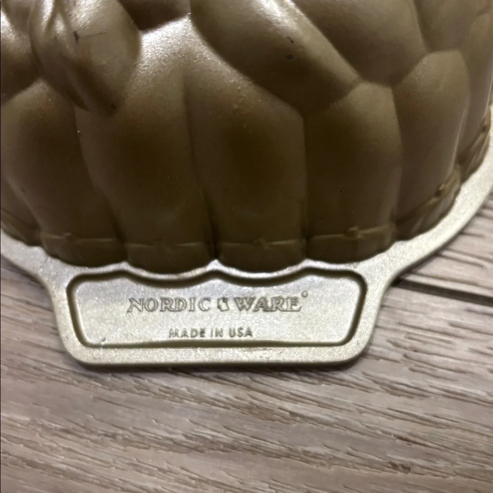 Nordic Ware pumpkin bread pan